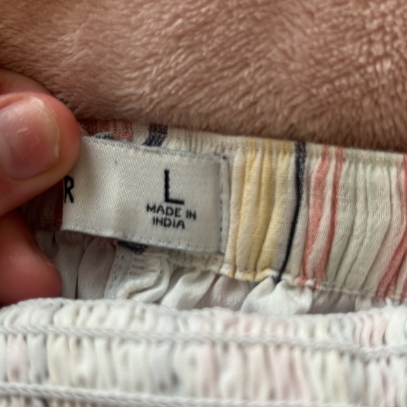 Striped, comfy romper - Picture 4 of 6